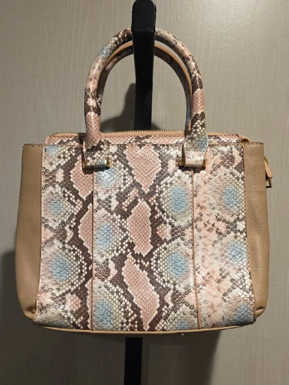 (J51) Kaari Blue Pink and Tan Snake-Print Crossbody Satchel